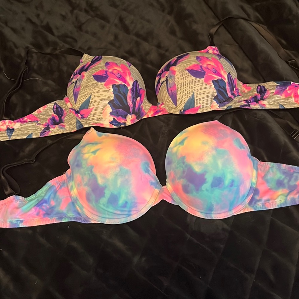 Vitoria Secret Pink push up bra Wear every where